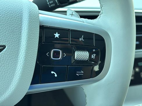 Certified 2026 Genesis GV70 2.5T Advanced AWD/4WD image 23