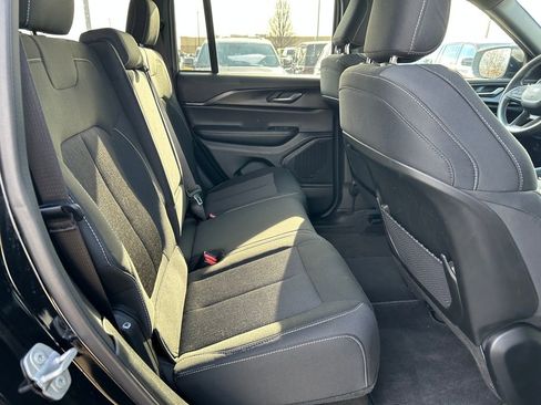 New 2025 Jeep Grand Cherokee Laredo X w/ Luxury Tech Group I image 25