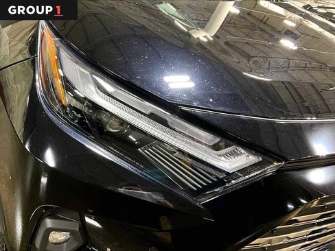 Used 2025 Toyota RAV4 Limited w/ Advanced Technology Package image 28