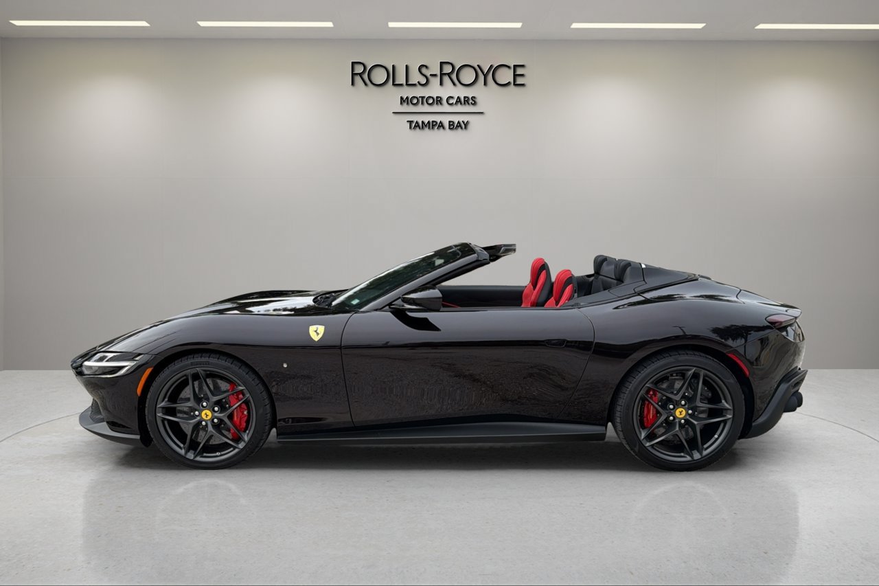 Used 2025 Ferrari Roma Spider RWD image 2