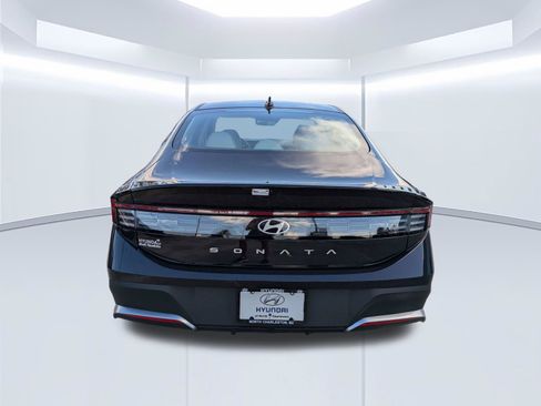 Certified 2026 Hyundai Sonata SE FWD image 5