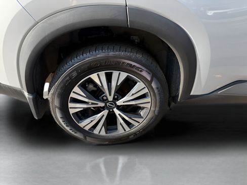 Used 2022 Nissan Rogue SV AWD/4WD image 27