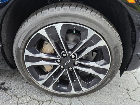 New 2026 Chevrolet Blazer EV SS image 9