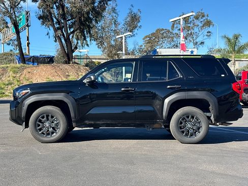 Used 2025 Toyota 4Runner SR5 image 2