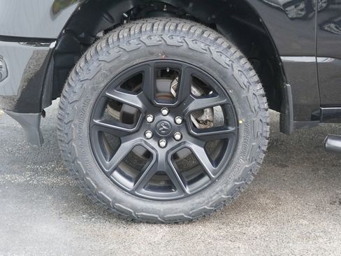 Used 2024 RAM 1500 Laramie AWD/4WD image 6