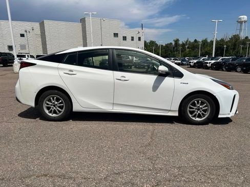 Used 2022 Toyota Prius LE FWD image 7