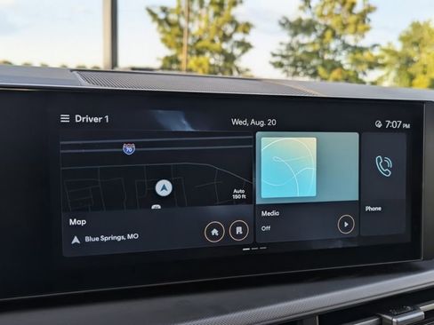 Used 2025 Hyundai Santa Fe XRT image 14