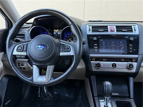 Used 2017 Subaru Outback 2.5i Limited AWD/4WD image 15