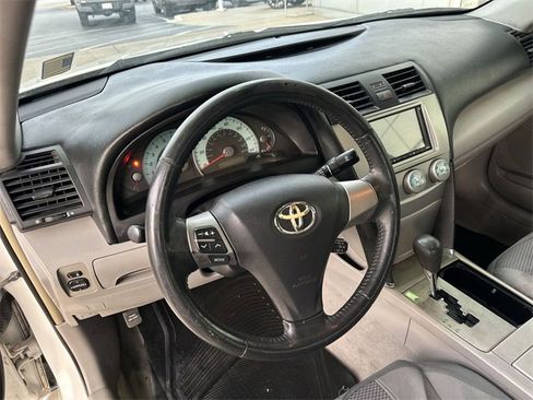 Used 2009 Toyota Camry SE image 11