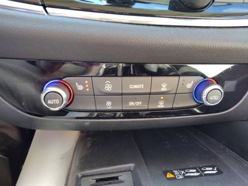 Used 2023 Buick Enclave Essence w/ Experience Buick Package image 27