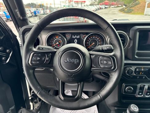 Used 2022 Jeep Wrangler Sport S image 15