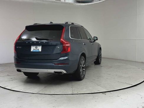 Used 2019 Volvo XC90 T6 Momentum AWD/4WD image 7