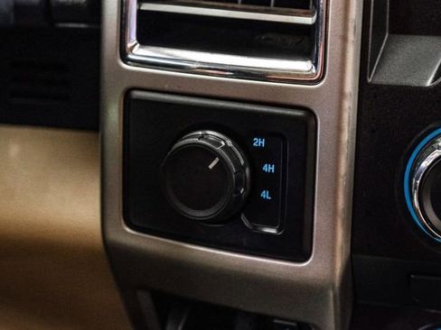 Used 2017 Ford F350 Lariat w/ Lariat Value Package AWD/4WD image 27