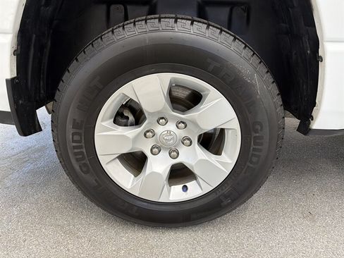Used 2021 RAM 1500 Big Horn AWD/4WD image 14