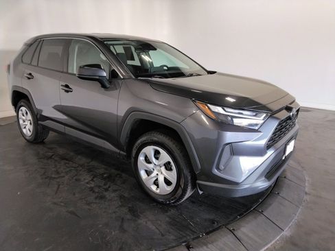 Used 2024 Toyota RAV4 LE image 4