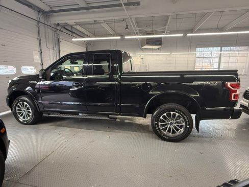 Used 2018 Ford F150 XLT w/ Equipment Group 302A Luxury image 11