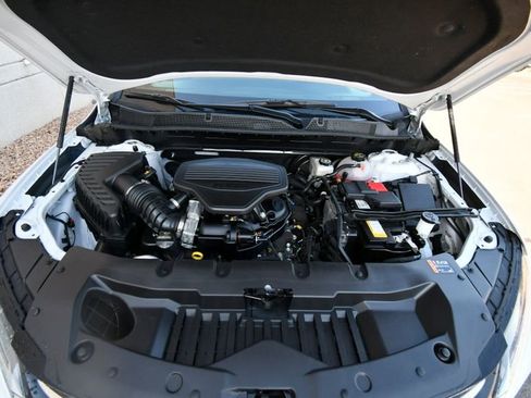 Used 2025 Chevrolet Blazer Premier w/ Driver Confidence II Package image 24