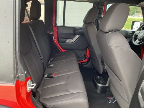 Used 2014 Jeep Wrangler Unlimited Sport w/ Quick Order Package 24S image 18