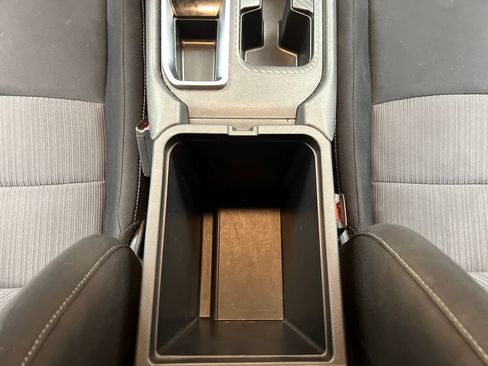 Used 2024 Nissan Sentra SV FWD image 40