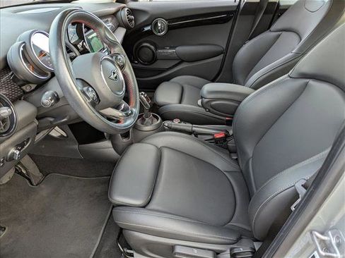 Used 2021 MINI Cooper S image 12