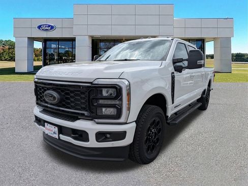 Certified 2026 Ford F250 Lariat w/ Black Appearance Package image 4