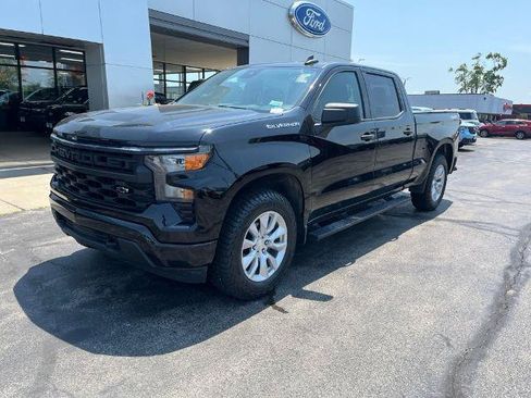 Used 2022 Chevrolet Silverado 1500 Custom AWD/4WD image 1