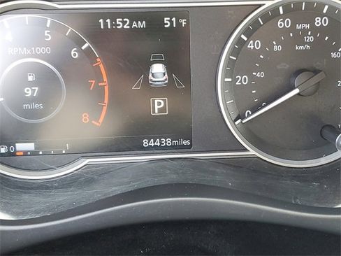 Used 2018 Nissan Kicks SV image 27