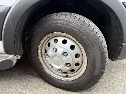 Used 2024 Ford Transit 250 Low Roof AWD w/ Exterior Upgrade Package image 10