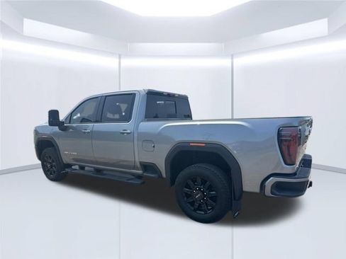 Used 2025 GMC Sierra 2500 AT4 w/ Technology Package AWD/4WD image 8