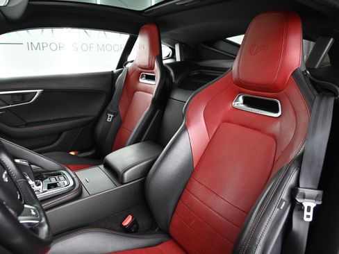 Used 2019 Jaguar F-TYPE R AWD/4WD image 19
