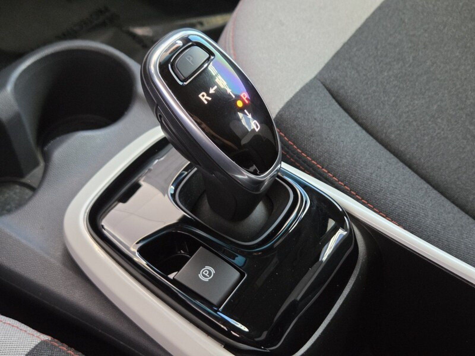 Used 2020 Chevrolet Bolt LT FWD image 30