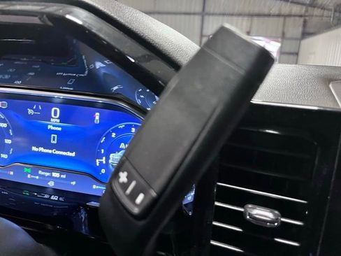 Used 2024 Chevrolet Silverado 3500 LT w/ Convenience Package AWD/4WD image 12