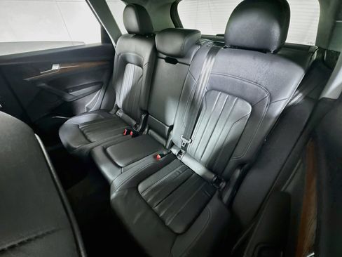Used 2023 Audi Q5 2.0T Premium AWD/4WD image 22