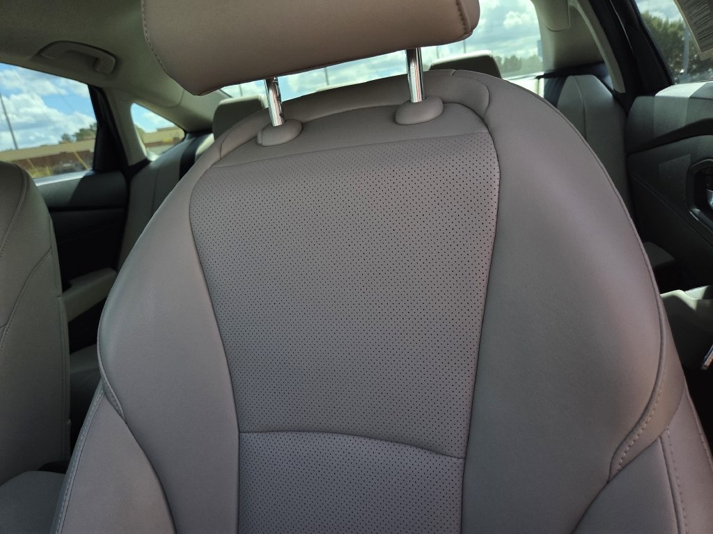 Certified 2025 Honda Accord EX-L image 17