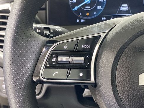 Used 2024 Kia Seltos SX w/ SX Sunroof Package image 32