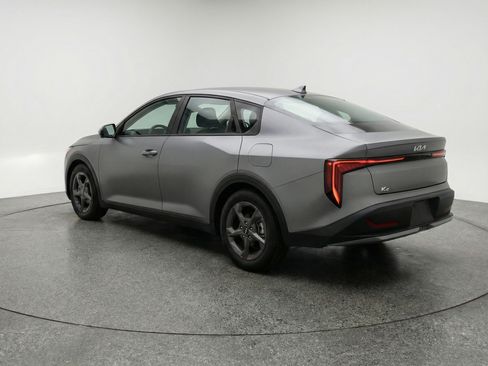Used 2025 Kia K4 FWD image 6