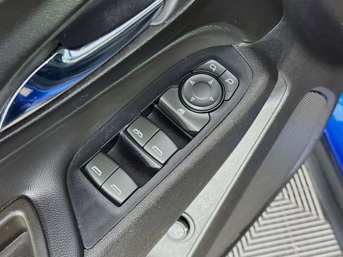 Used 2019 Chevrolet Equinox LT w/ Sun & Navigation Package image 21