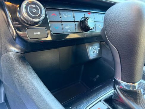 Used 2023 Jeep Compass Sport image 24