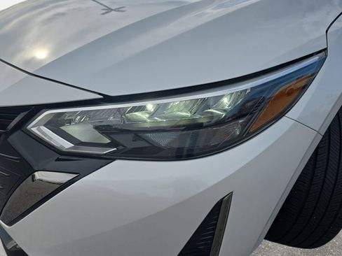 Certified 2025 Nissan Sentra SR w/ SR Premium Package FWD image 28