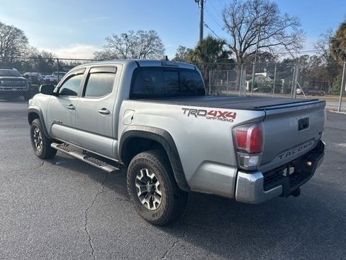 Used 2023 Toyota Tacoma TRD Off-Road image 3