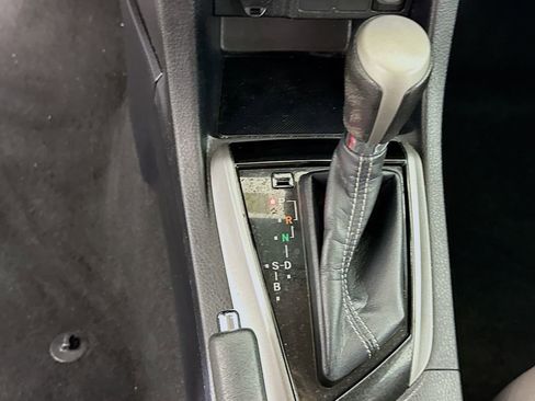 Used 2014 Toyota Corolla LE image 15