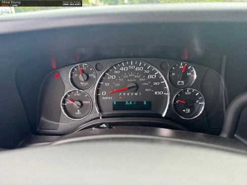 New 2026 GMC Savana 3500 Extended w/ Driver Convenience Package RWD image 19