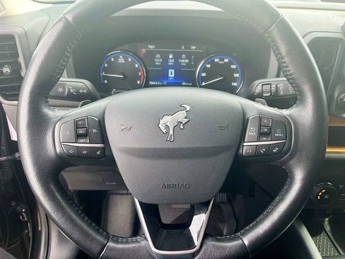 Used 2022 Ford Bronco Sport Badlands image 11