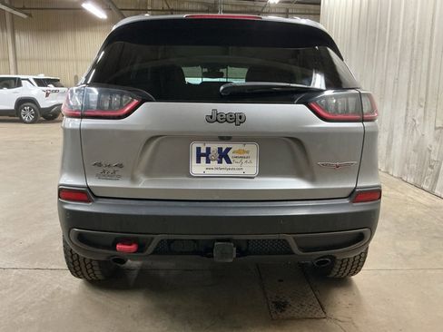 Used 2021 Jeep Cherokee Trailhawk w/ Sun & Sound Group image 7