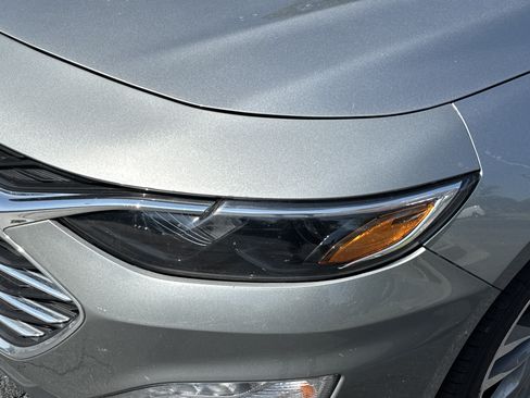 Used 2025 Chevrolet Malibu LT FWD image 7