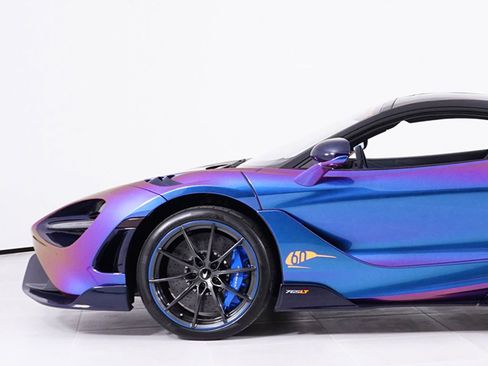 Used 2021 McLaren 765LT image 12