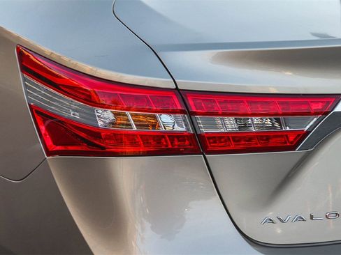 Used 2015 Toyota Avalon XLE Touring w/ Preferred Accessory Package image 11