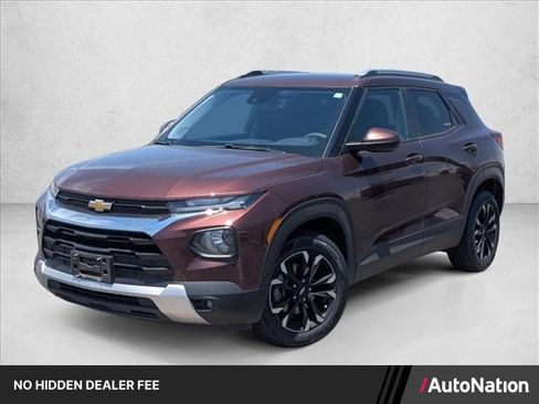Used 2022 Chevrolet TrailBlazer LT w/ Convenience Package FWD image 1