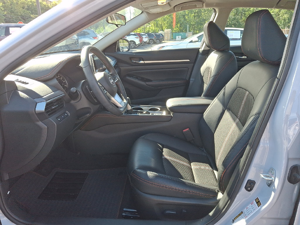 Certified 2024 Nissan Altima 2.5 SR AWD/4WD image 15