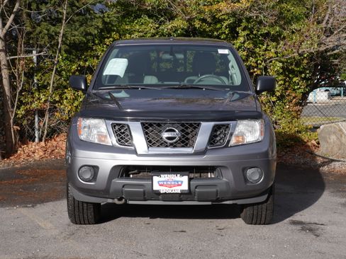 Used 2016 Nissan Frontier SV image 30